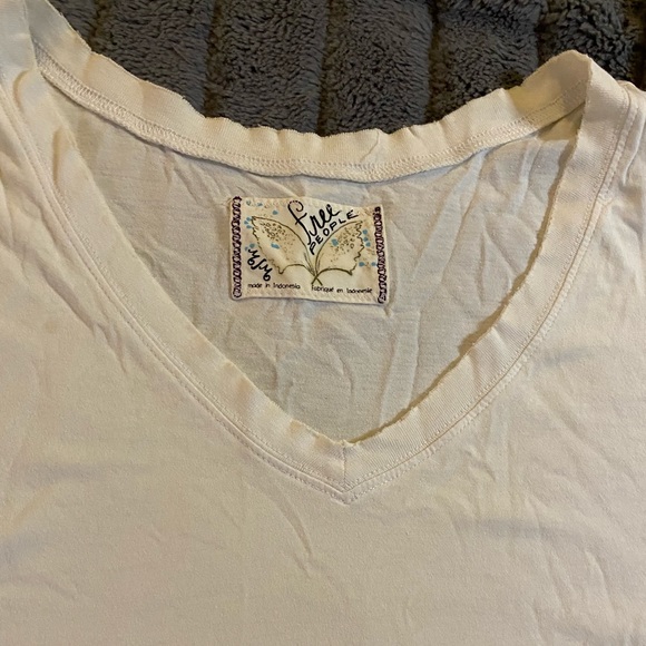 Free People Size Medium White T-Shirt - Picture 5 of 6